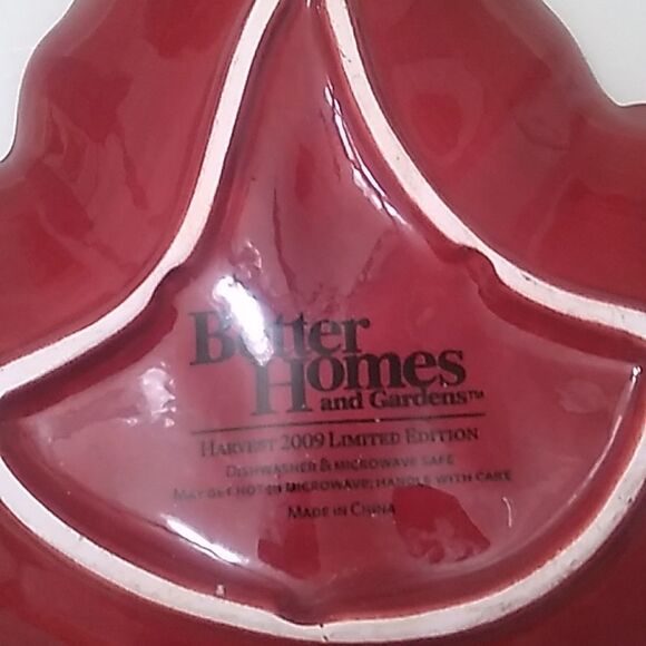 Better Home and Gardens Leaf Plate - Picture 2 of 2